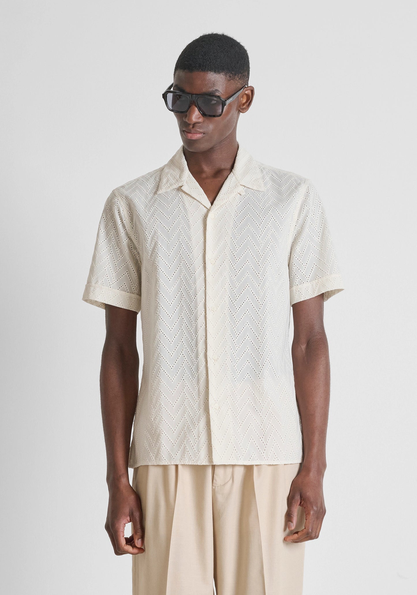 CHEMISE RELAXED FIT « HONULULU » EN POPELINE DE COTON BRODÉE