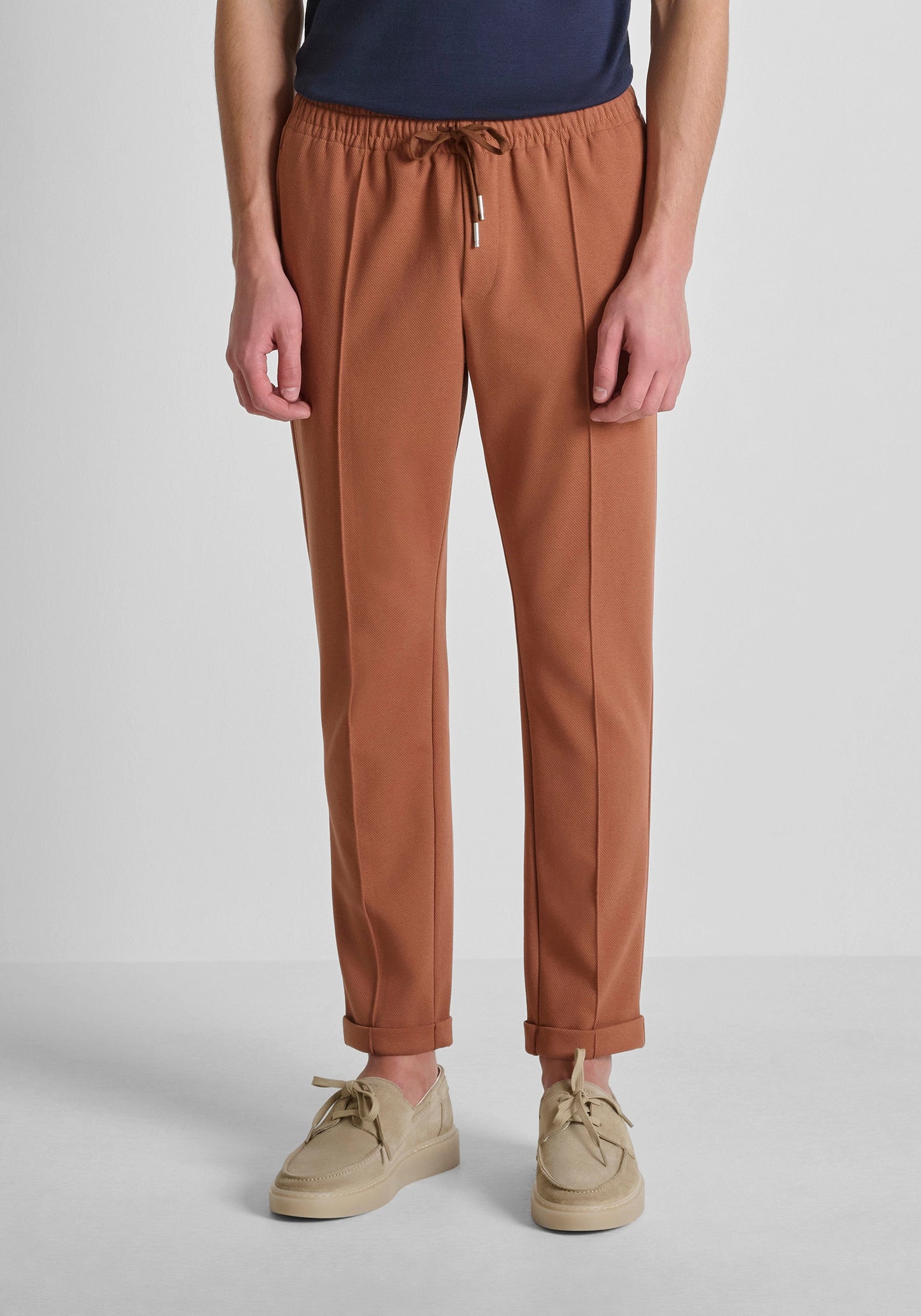 PANTALON REGULAR FIT « CODY » EN SERGÉ DE COTON ÉLASTIQUE