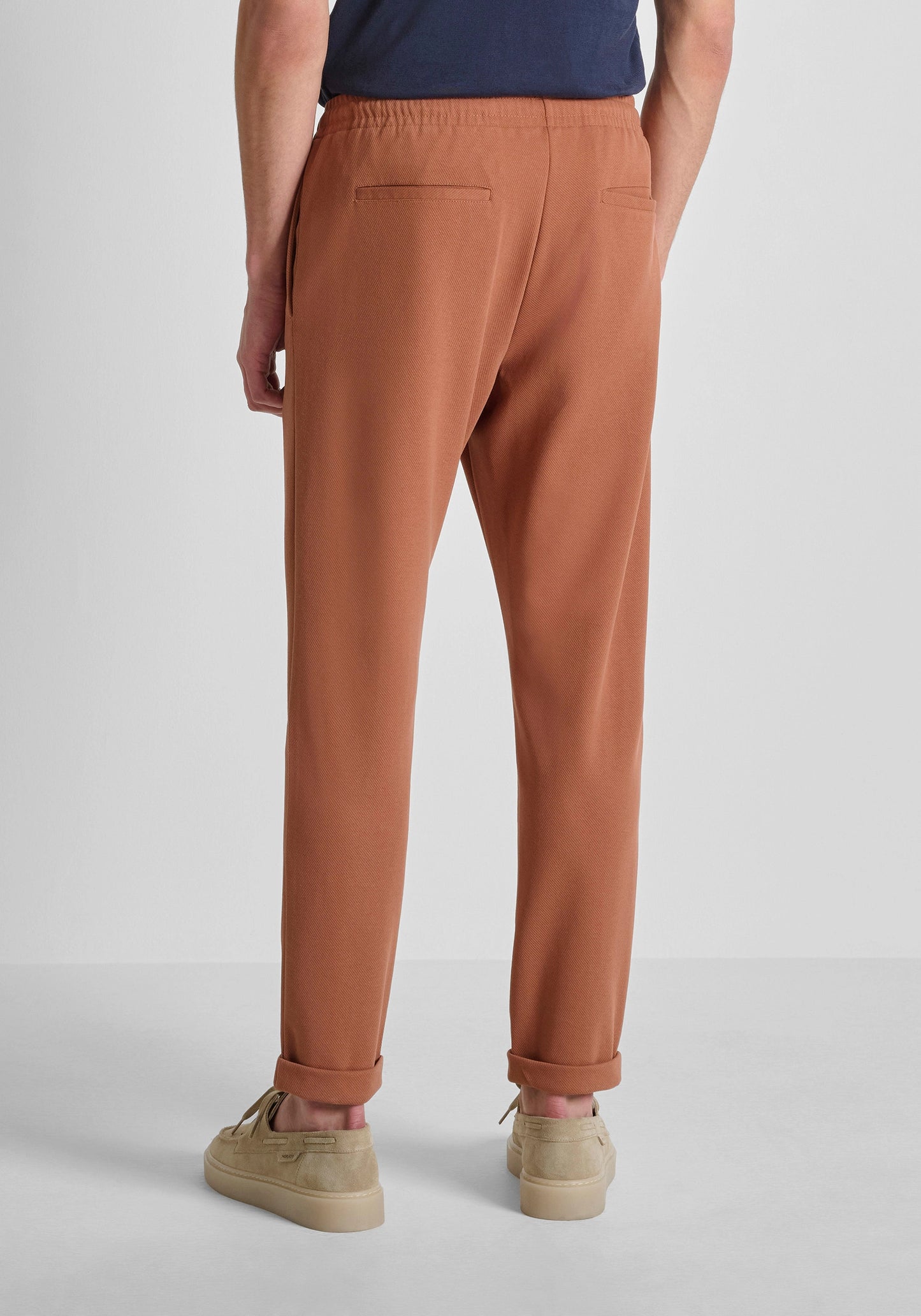 PANTALON REGULAR FIT « CODY » EN SERGÉ DE COTON ÉLASTIQUE