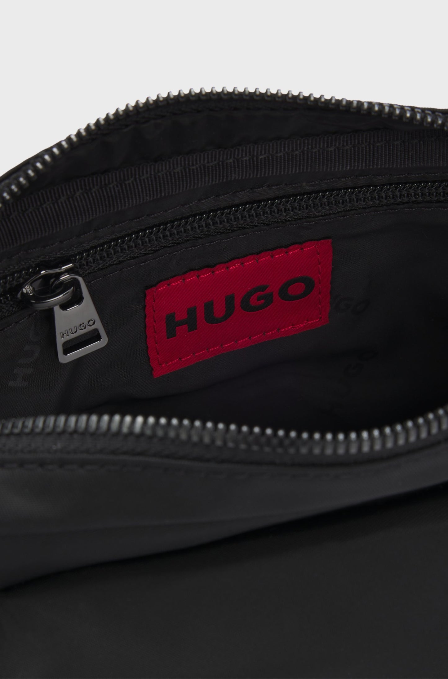 Sac porté croisé en twill à logo revisité