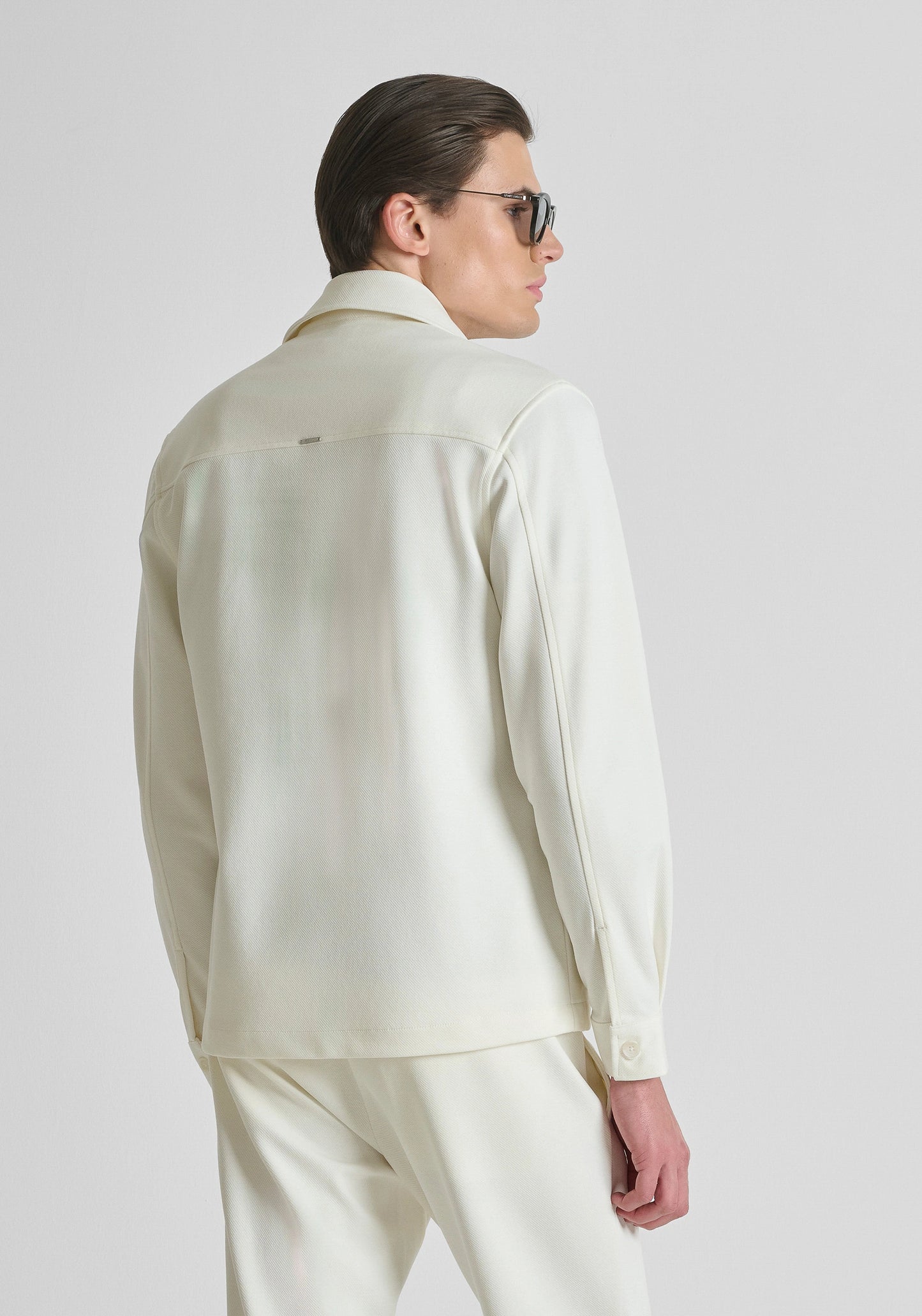 CHEMISE REGULAR FIT « DUBLIN » EN SERGÉ DE COTON ÉLASTIQUE AVEC POCHE