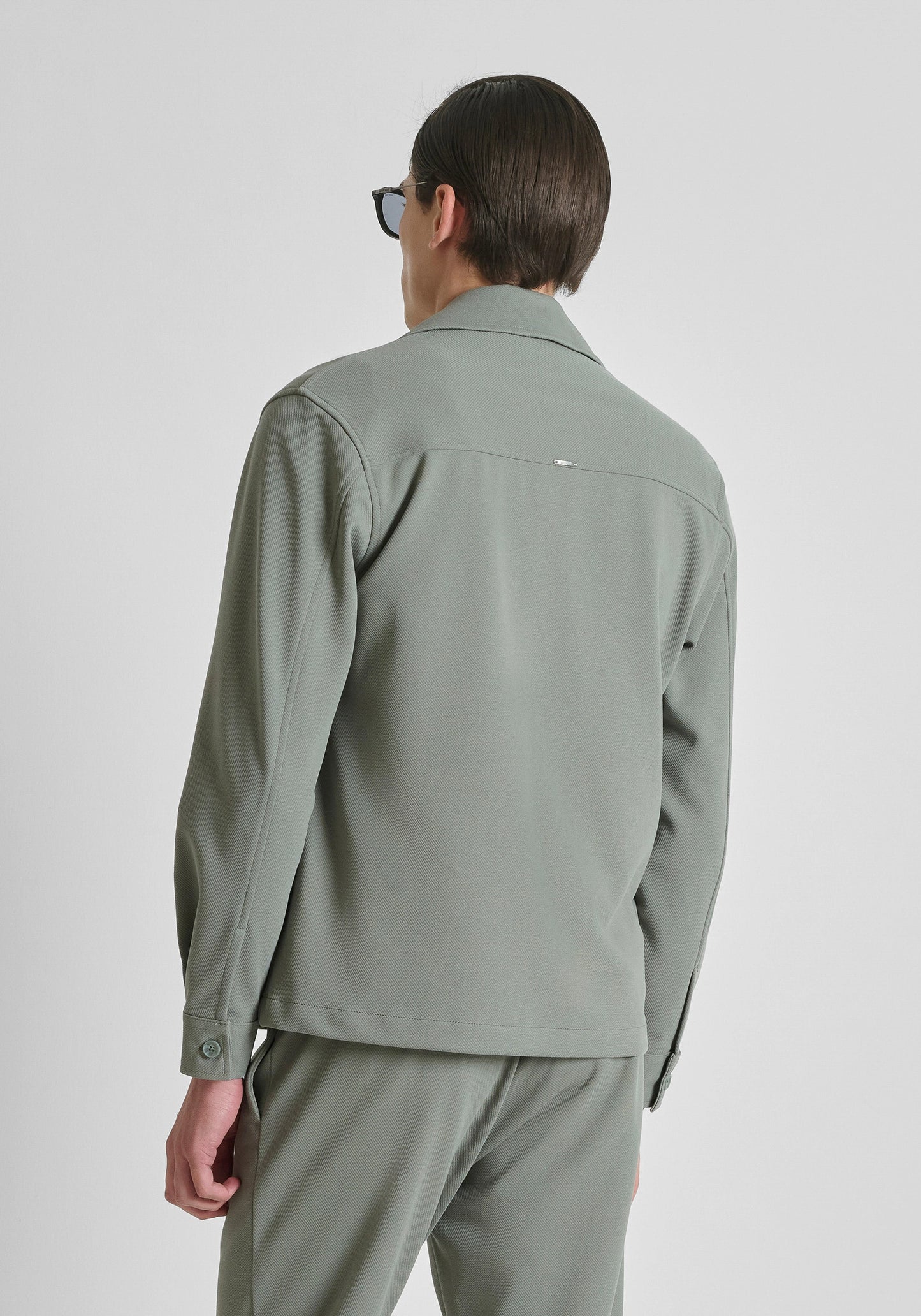 CHEMISE REGULAR FIT « DUBLIN » EN SERGÉ DE COTON ÉLASTIQUE AVEC POCHE